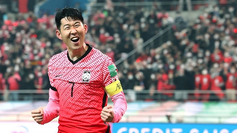 Thành tích chói sáng của Son Heung-min sau 2 thập kỷ chơi bóng