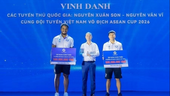 Xuân Son, Văn Vỹ nhận thưởng lớn