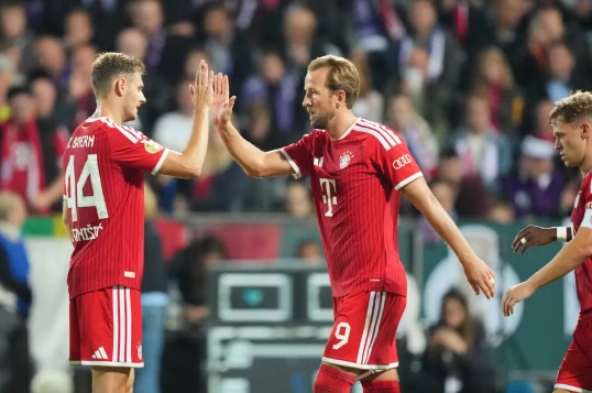 Kane lập cú đúp, Bayern Munich thắng ngược ở Cúp Quốc gia Đức