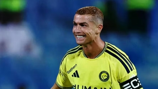 Messi, Ronaldo lần đầu tiên thi đấu cùng nhau?