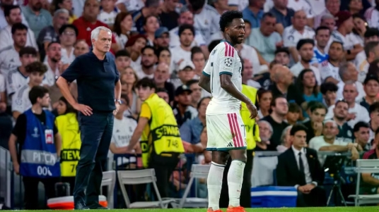 Real Madrid hạ Inter Milan bằng "đặc sản" Mourinho