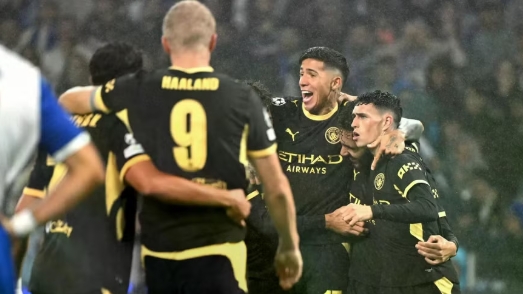 Haaland vượt huyền thoại, Man City thắng trận mở màn Champions League