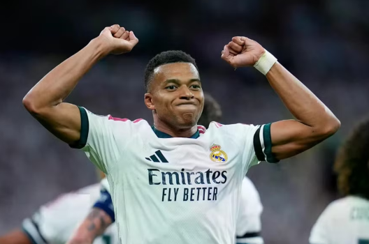 Real Madrid hạ Inter Milan bằng "đặc sản" Mourinho