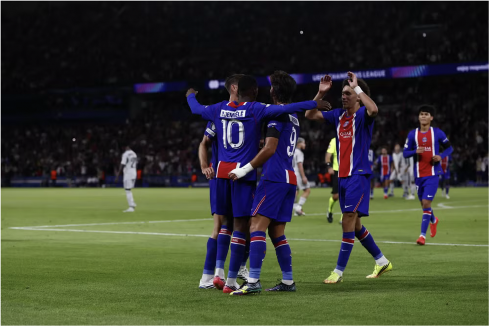 Các cầu thủ PSG ăn mừng bàn thắng. (Ảnh: PSG)