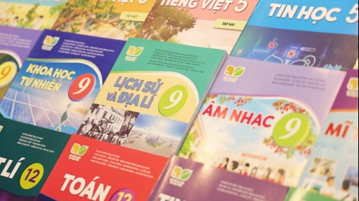 Bộ GD&ĐT nói gì về tình trạng thiếu sách giáo khoa đầu năm học?