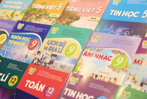 Bộ GD&amp;ĐT nói gì về tình trạng thiếu sách giáo khoa đầu năm học?