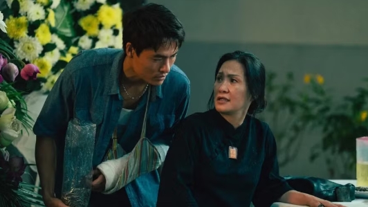 Vừa khởi chiếu, ‘Lên Hương’ vượt ‘Hộ linh tráng sĩ’