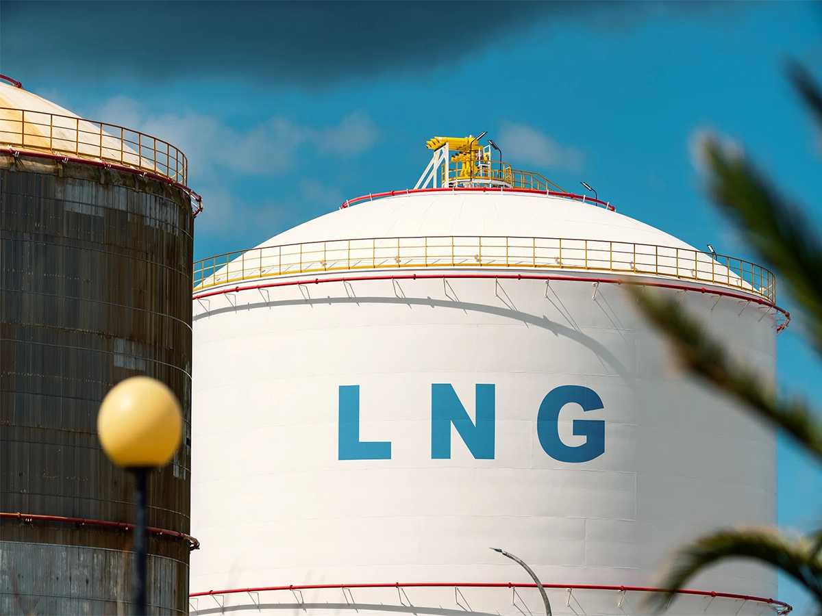 Trung Quốc, Ấn Độ sẽ tăng nhập LNG khi giá hạ nhiệt