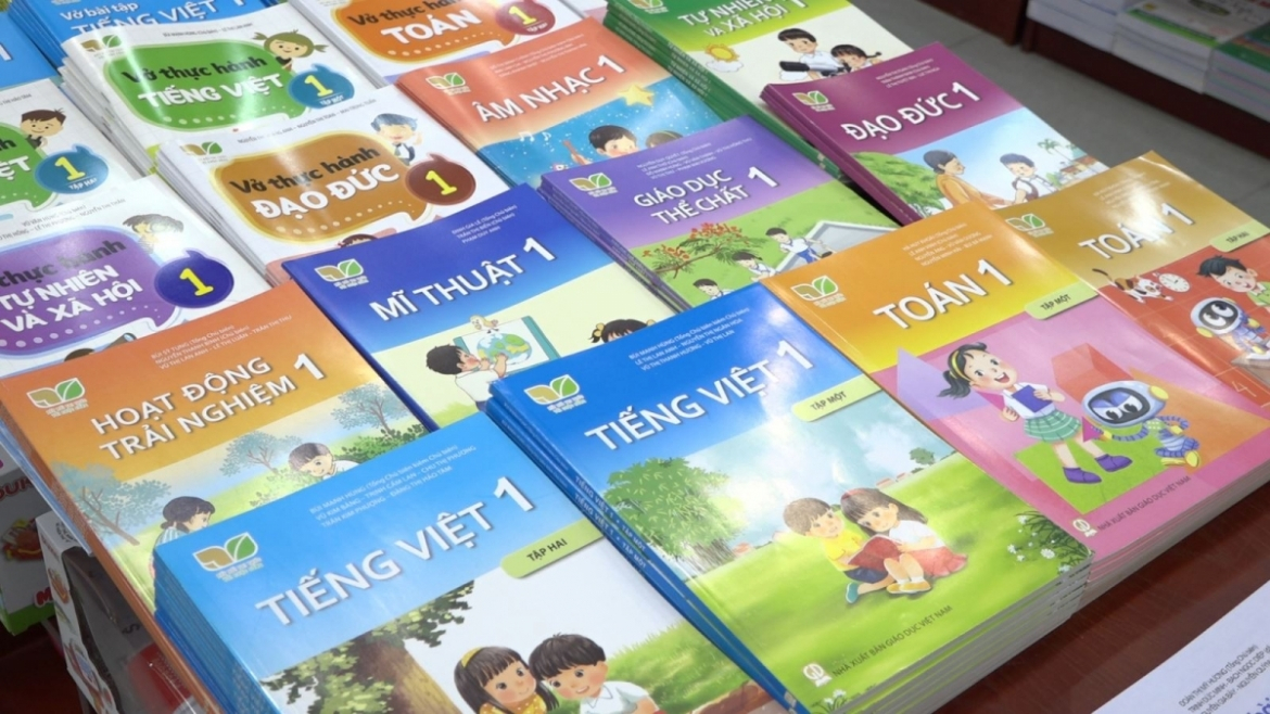 Huy động tất cả nguồn lực, in ấn, cung ứng đủ sách giáo khoa