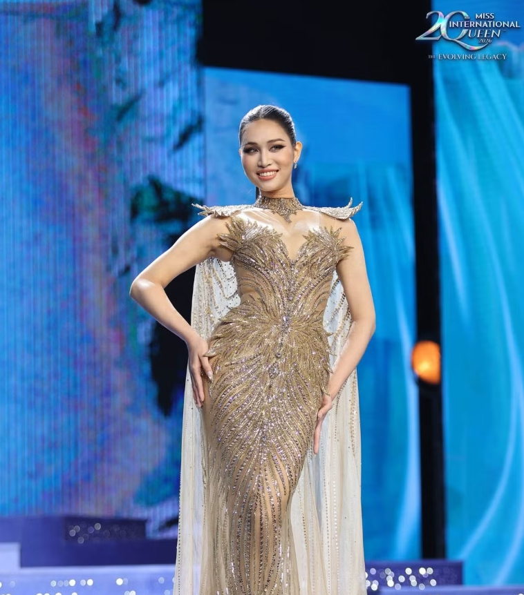 Minh Anh vào Top 12, đại diện Mỹ đăng quang Miss International Queen 2026