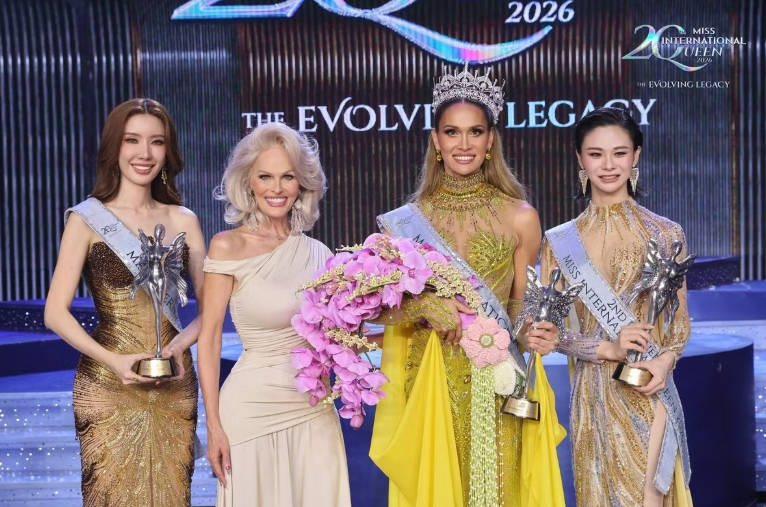Minh Anh vào Top 12, đại diện Mỹ đăng quang Miss International Queen 2026