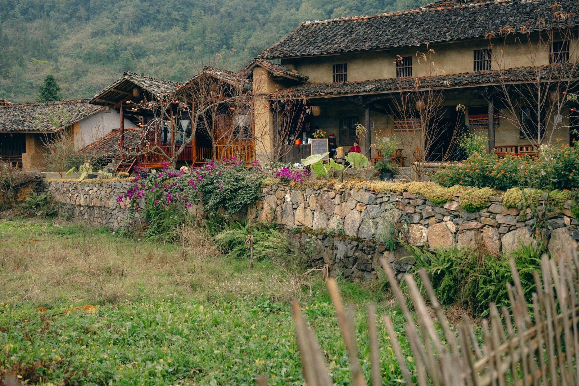 “Làng Du lịch tốt nhất thế giới” Lô Lô Chải đón nhận Huân chương Lao động hạng Ba