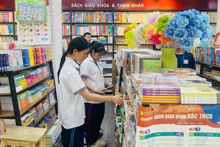 Thủ tướng: Làm rõ trách nhiệm, xử lý nghiêm và không để tái diễn việc thiếu sách giáo khoa