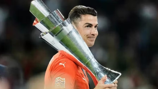 Ronaldo hé lộ hai mục tiêu trước khi giải nghệ