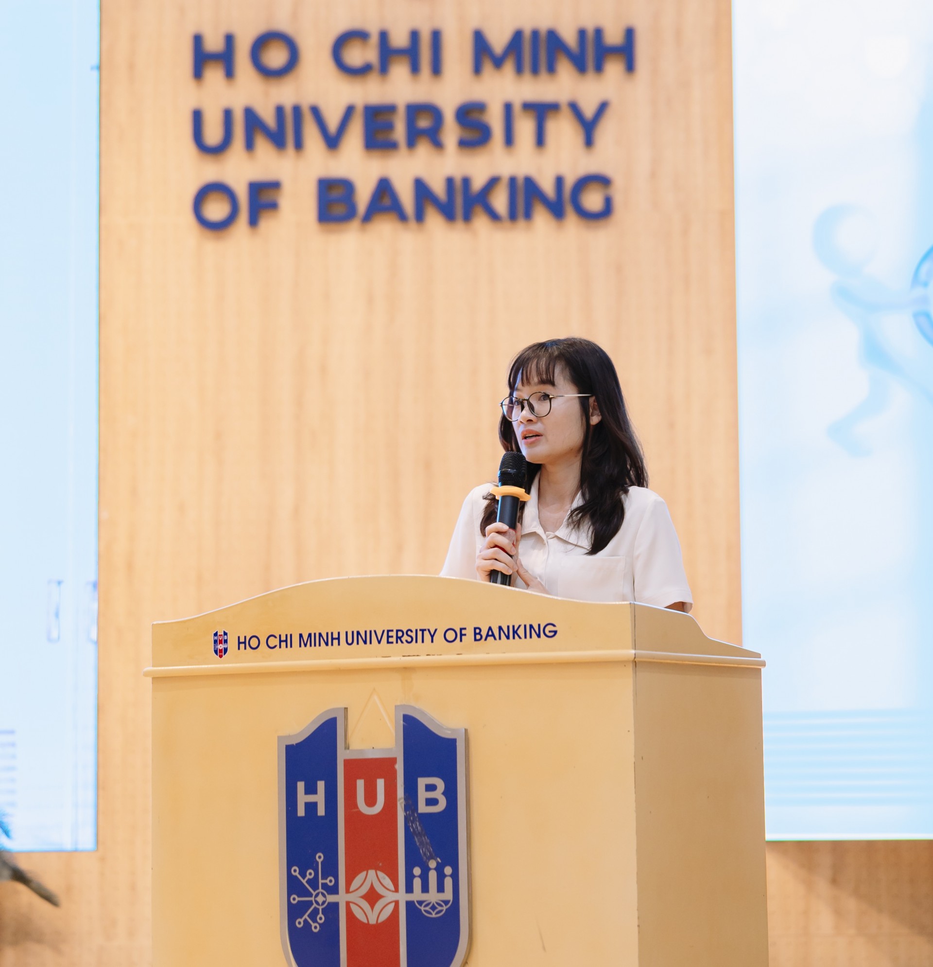 Trường Đại học Ngân hàng TP.HCM với chương trình truyền thông giáo dục Sức khỏe Tình dục và Sức khỏe Sinh sản “Chuyện khó nói to”