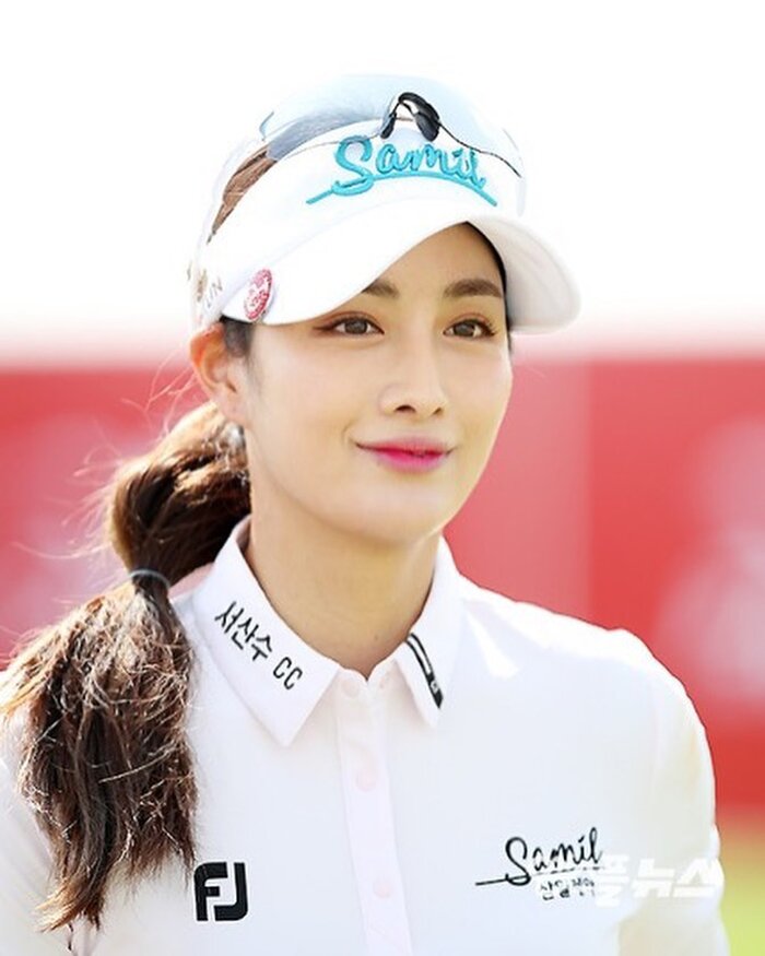 Nữ Golfer chuyên nghiệp vướng tin đồn ngoại tình với Bi Rain có phong cách giống Kim Tae Hee