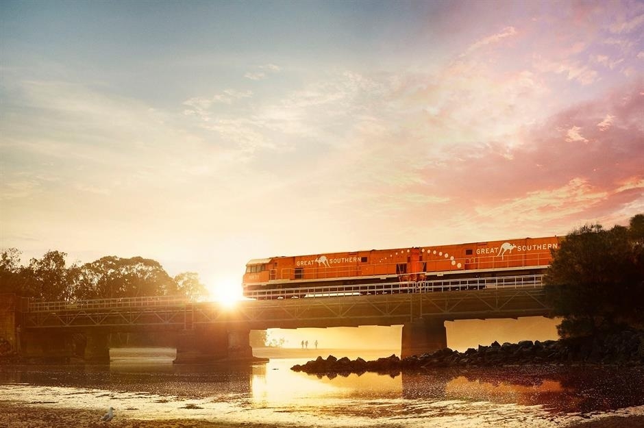 Trải nghiệm những chuyến tàu ngắm cảnh thơ mộng bậc nhất nước Úc