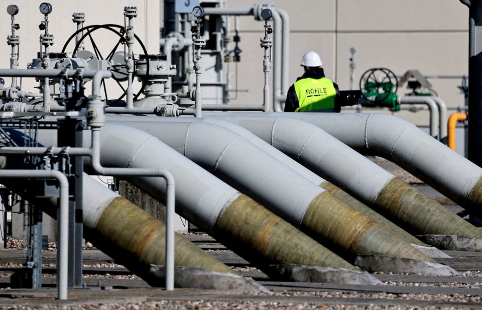 Dòng khí đốt trong Nord Stream 1 bất ngờ nhảy khỏi mức 0