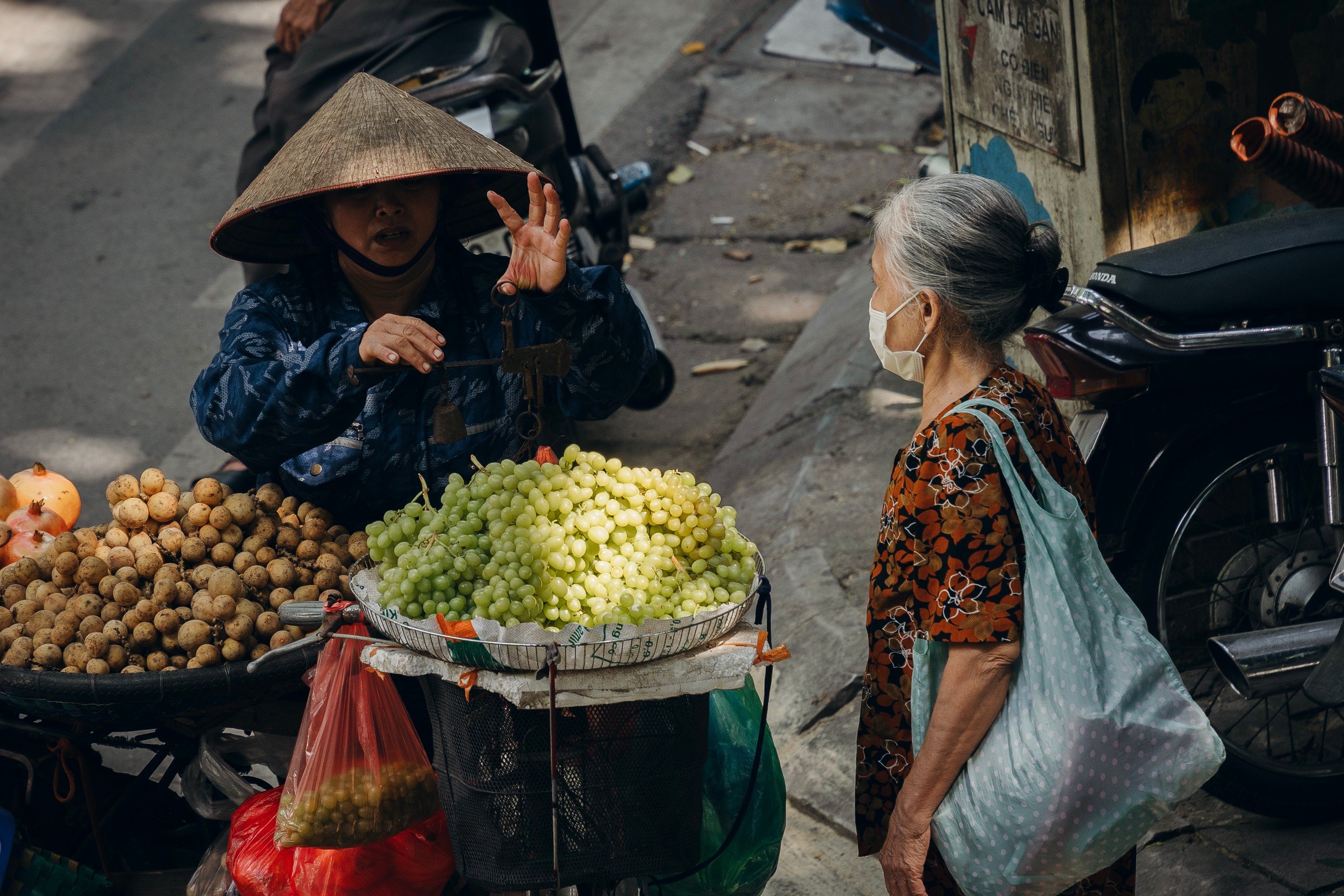 Mùa thu Hà Nội mơ màng qua ống kính của nhiếp ảnh gia Sài Gòn