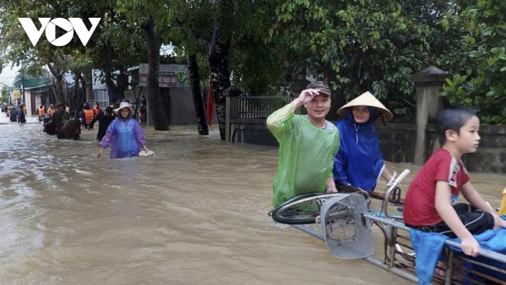 Thời tiết ngày 14/10: Khu vực từ Nghệ An đến Quảng Ngãi tiếp tục có mưa lớn