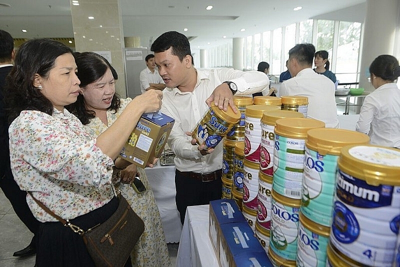 Vinamilk đồng hành cùng Câu lạc bộ điều dưỡng trưởng Việt Nam tập huấn chăm sóc dinh dưỡng bệnh lý cho người bệnh. | Sức khỏe Việt