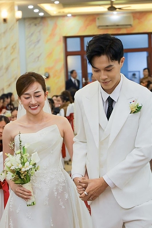 Nhìn lại 7 năm bên nhau của Phương Lan - Phan Đạt Nhìn lại 7 năm bên nhau của Phương Lan - Phan Đạt