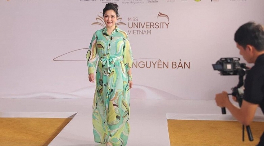 Hoa hậu Nguyễn Thị Huyền sau 20 năm đăng quang giờ ra sao? Hoa hậu Nguyễn Thị Huyền sau 20 năm đăng quang giờ ra sao?