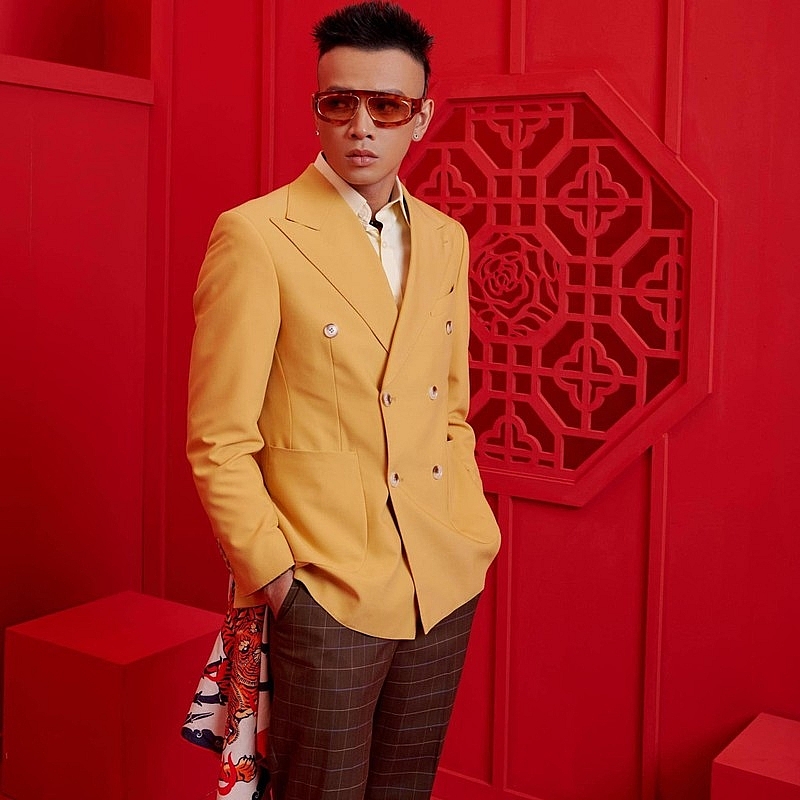 Lùm xùm của diễn viên Hoàng Phi sân khấu Thế giới Trẻ Lùm xùm của diễn viên Hoàng Phi sân khấu Thế giới Trẻ