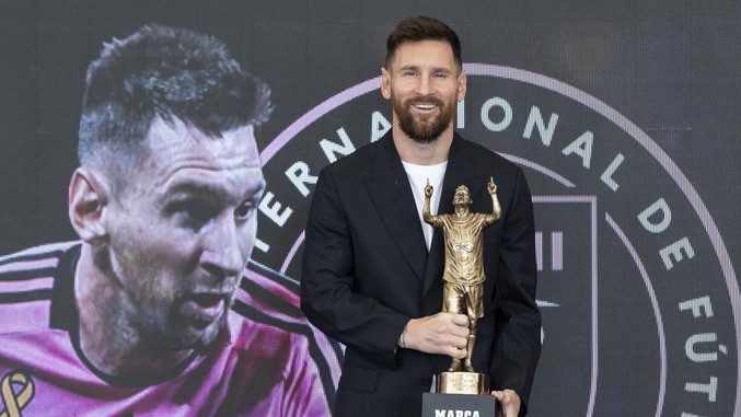 Messi giành được danh hiệu ‘chưa từng có’