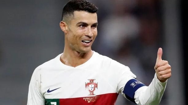 Ronaldo tiếp tục đấu trí với Juventus