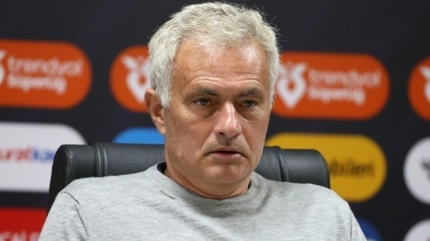 HLV Mourinho gây thất vọng ở Fenerbahce