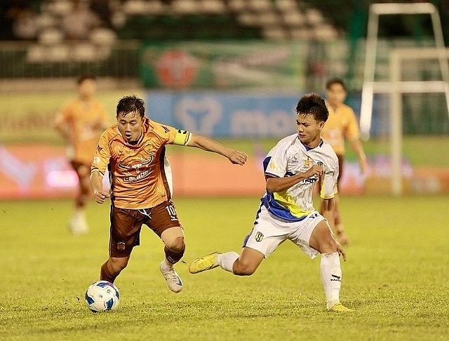 Hoàng Anh Gia Lai, Công an Hà Nội nhận án phạt trước vòng 5 V-League