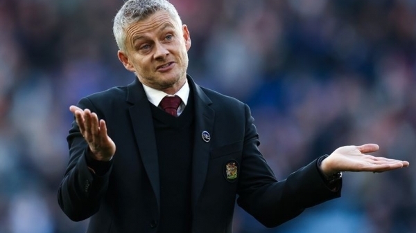 Hết tiền, MU tính nối lại với HLV Ole Gunnar Solskjaer