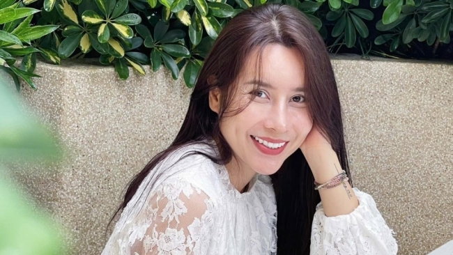 Lưu Hương Giang tuổi 41 trẻ trung, phong cách thăng hạng sau ly hôn