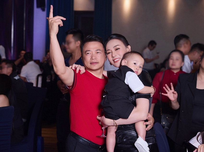 Hôn nhân gây chú ý của Shark Bình - Phương Oanh