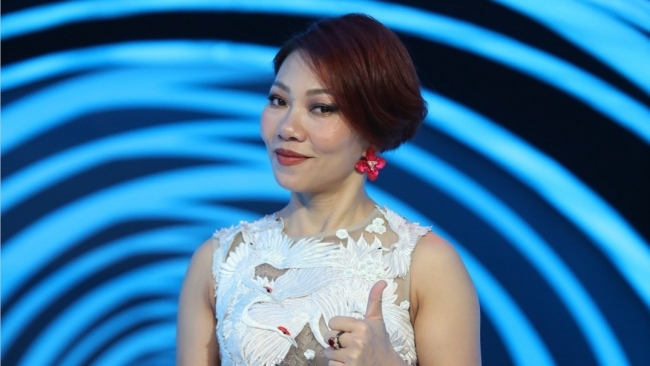 Diva Hà Trần tuổi U50: Kết hôn sau 3 tháng quen,trẻ hoá bằng sự cô đơn
