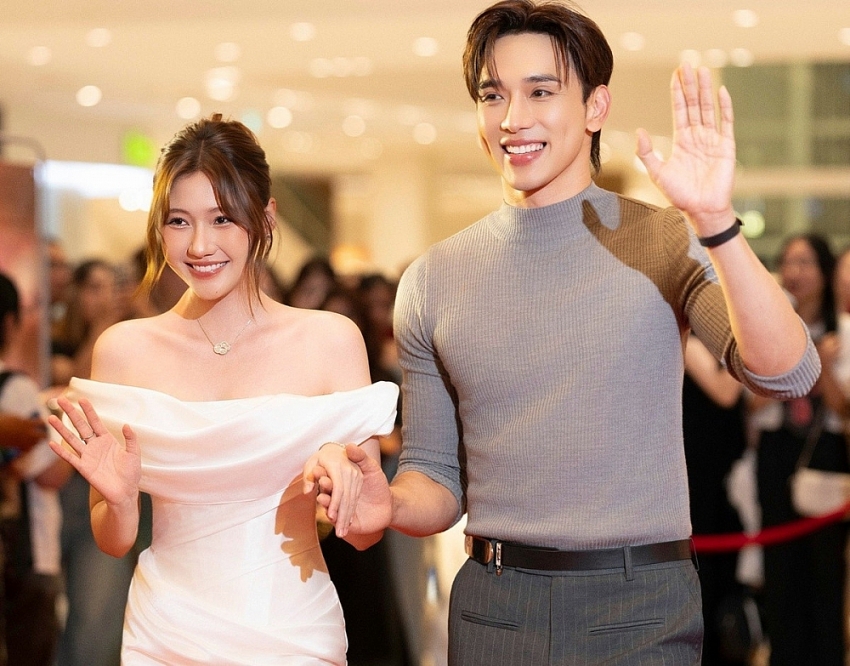 Thực hư Thuận Nguyễn cầu hôn em gái Trấn Thành