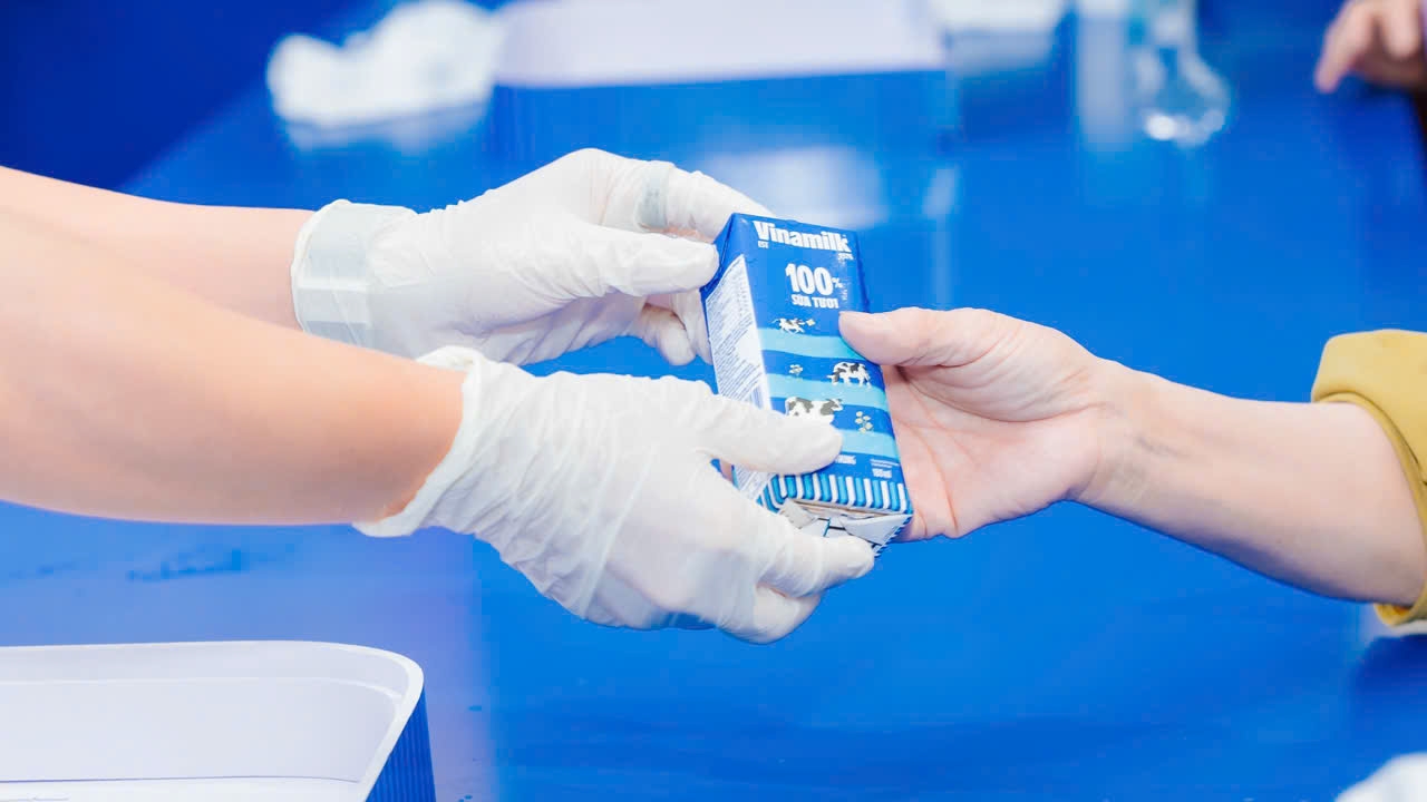 Vinamilk: Minh bạch và truy xuất nguồn gốc sản phẩm là bảo vệ người tiêu dùng, cam kết phát triển bền vững