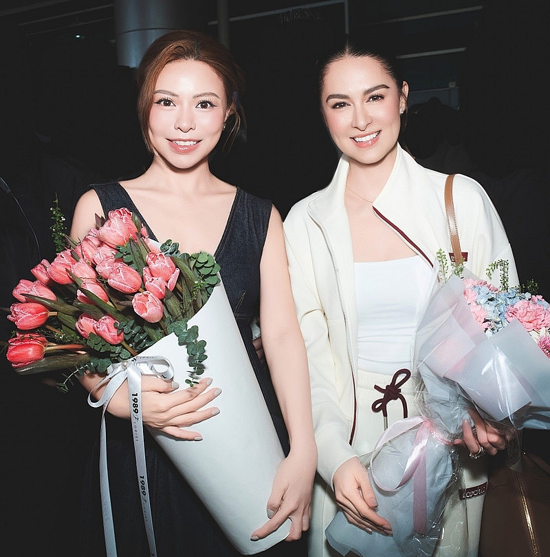 Mỹ nhân đẹp nhất Philippines' Marian Rivera xuất hiện rạng rỡ khi đến Việt Nam Mỹ nhân đẹp nhất Philippines' Marian Rivera xuất hiện rạng rỡ khi đến Việt Nam