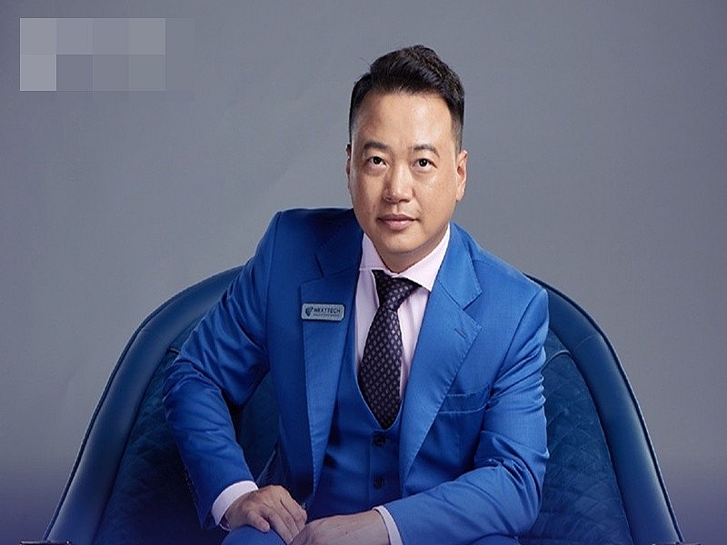 Shark Bình yêu đương ồn ào, chiều chuộng Phương Oanh hết mức