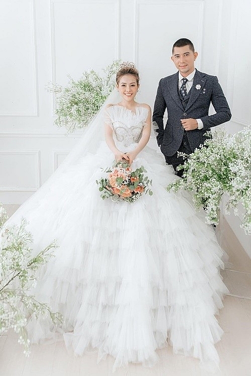 Chuyện tình ồn ào giữa Ngân 98 - Lương Bằng Quang