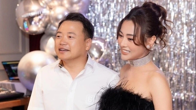 Phương Oanh thay đổi ra sao sau khi kết hôn cùng Shark Bình?