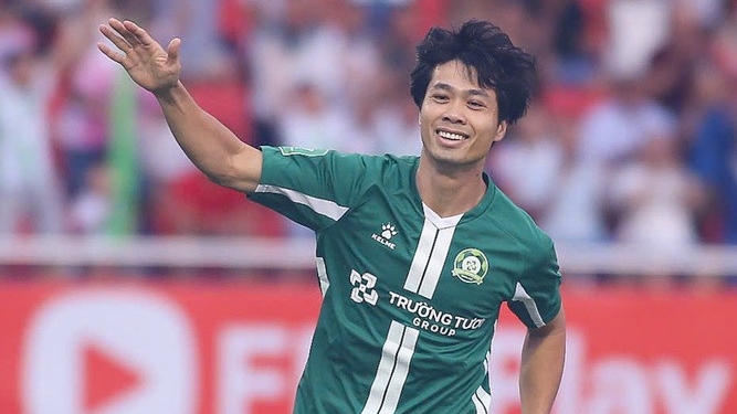 Công Phượng báo tin kém vui tới HLV Kim Sang sik