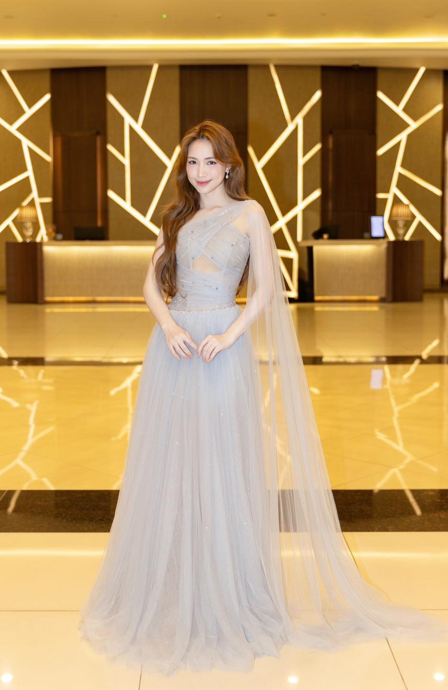 Bị AI giả mạo để lừa đảo người tiêu dùng, Hòa Minzy bức xúc lên tiếng