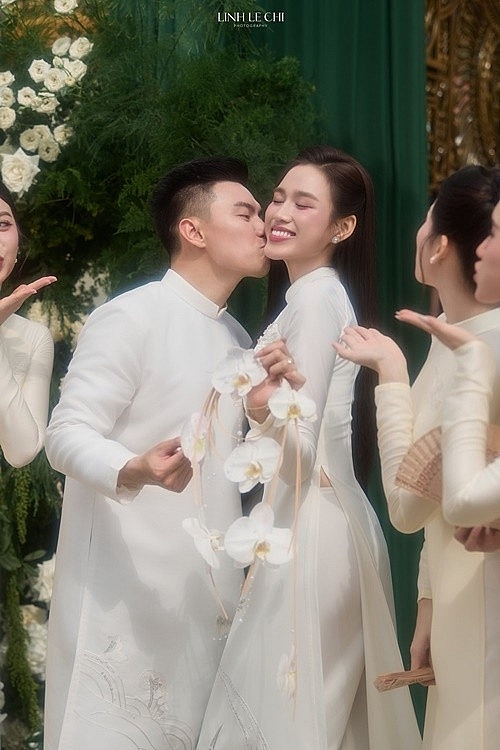 Hoa hậu Đỗ Thị Hà lần đầu nhắc đến chồng doanh nhân