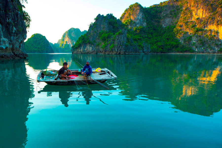 Vịnh Hạ Long vào thu