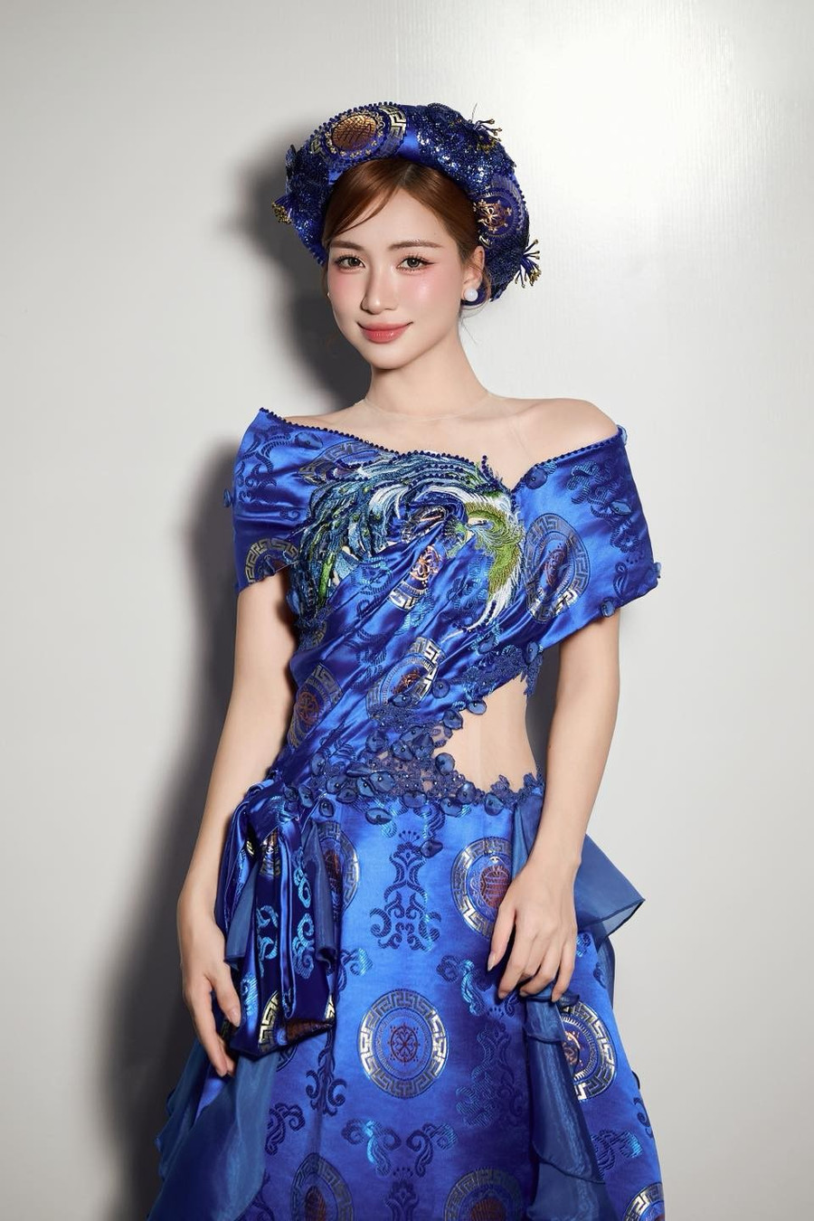 Tiểu Vy, Hòa Minzy cùng dàn sao Việt gửi lời yêu thương nhân ngày 20/10