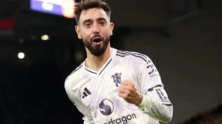Bruno Fernandes vượt Eric Cantona trong top 5 kiến tạo cho MU