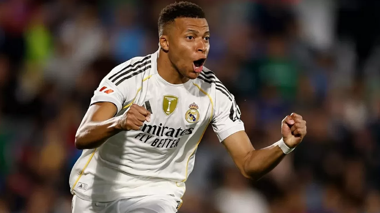 Ghi bàn không ngừng, Mbappe sánh vai với Ronaldo và Haaland