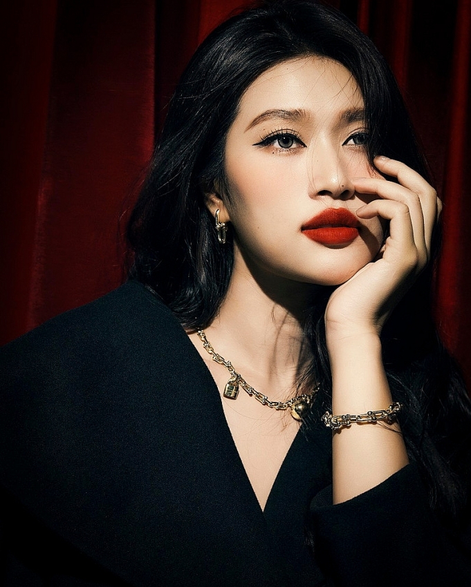 Đoàn Thiên Ân lột xác ấn tượng sau ba năm đăng quang Miss Grand Vietnam